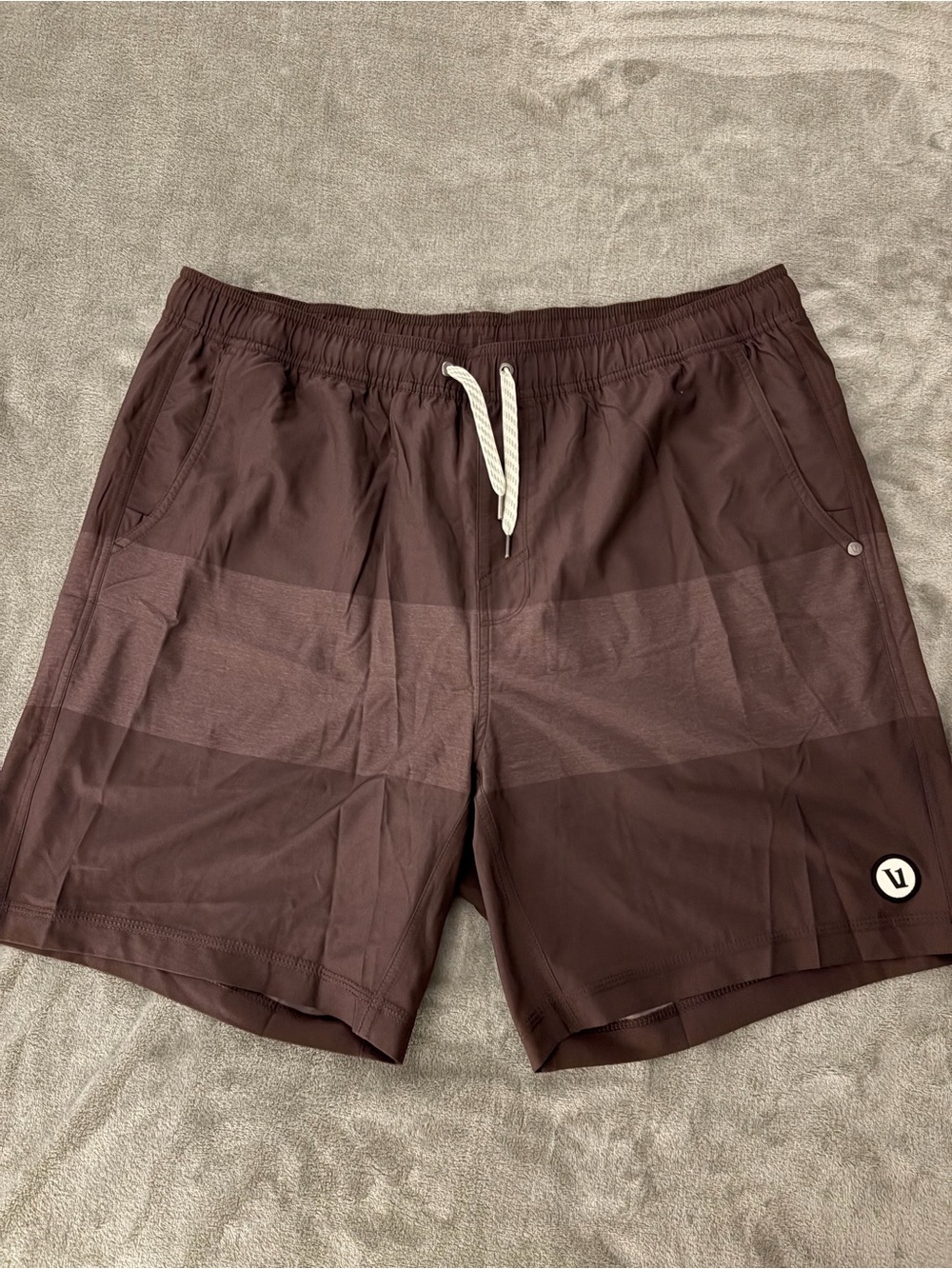 Vuori Men's Brown/Burgundy Striped kore short lined 7”.